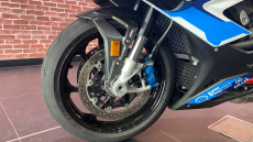BMW M1000 RR